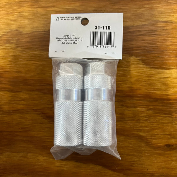 Mongoose best sale bmx pegs