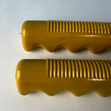 HUNT WILDE YELLOW MUSTARD BICYCLE GRIPS FIT SCHWINN SEARS MURRAY & OTHERS NOS